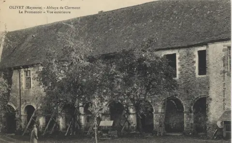 Ruins of Abbaye de Clermont monastery